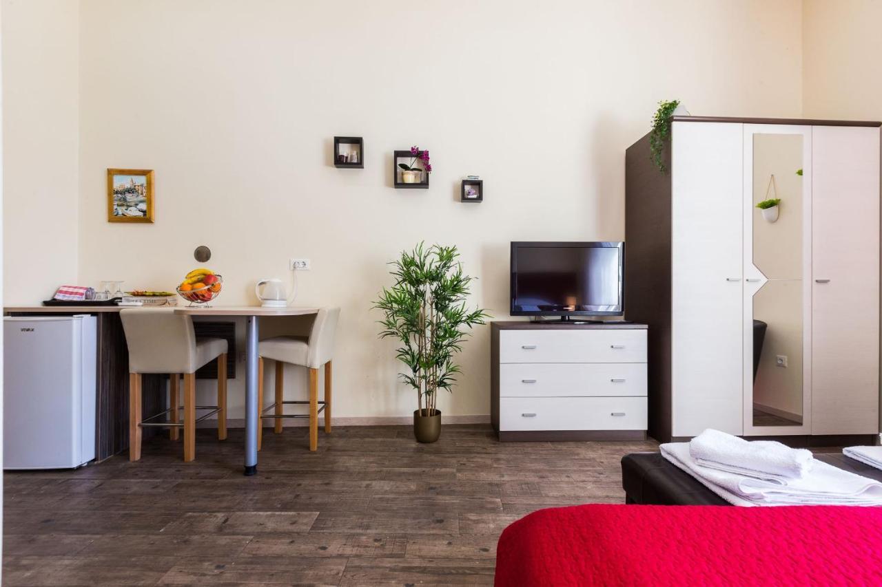 Lady Of Health Apartment